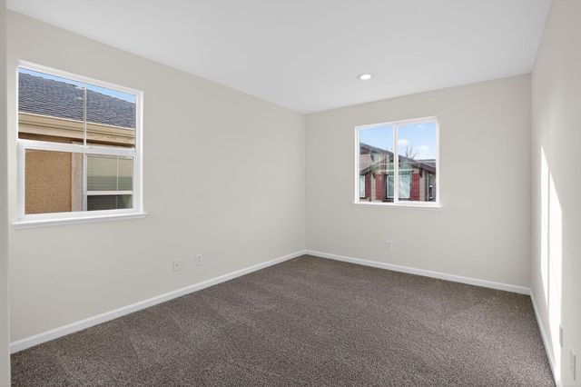 319 Turnstone Cir, Pittsburg, CA 94565