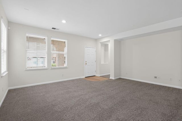 319 Turnstone Cir, Pittsburg, CA 94565