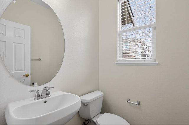 319 Turnstone Cir, Pittsburg, CA 94565