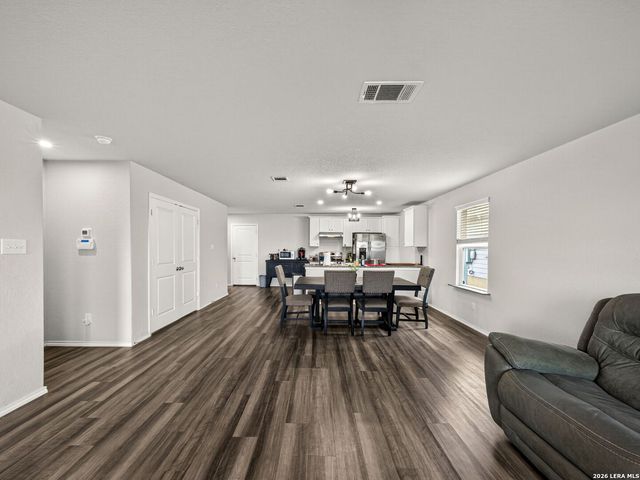 31570 Nimbus Dr, Bulverde, TX 78163