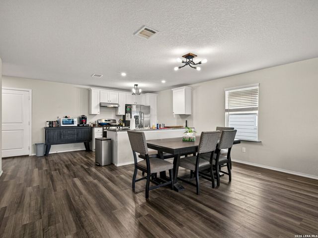 31570 Nimbus Dr, Bulverde, TX 78163