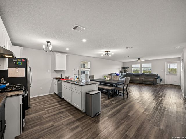 31570 Nimbus Dr, Bulverde, TX 78163