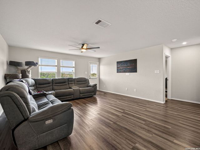 31570 Nimbus Dr, Bulverde, TX 78163
