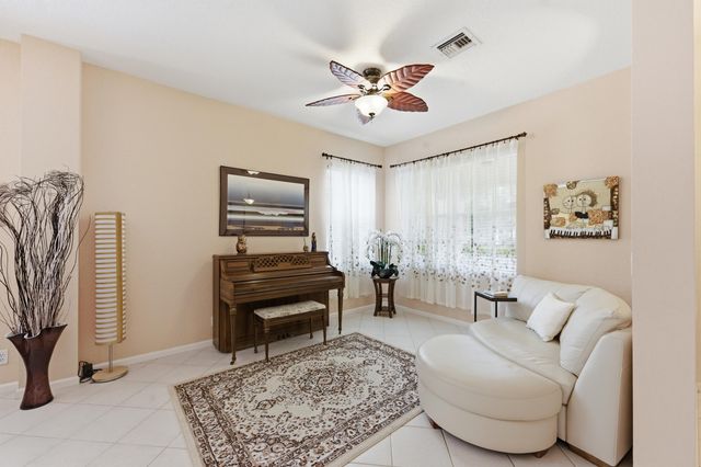 648 SW 168th Terrace, Pembroke Pines, FL 33027