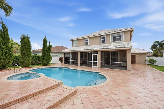 648 SW 168th Terrace, Pembroke Pines, FL 33027