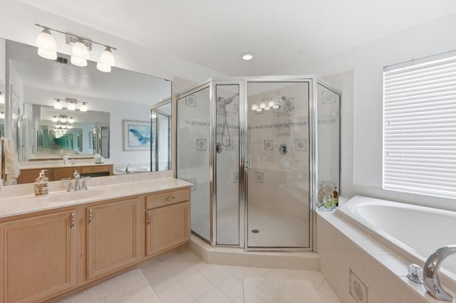 648 SW 168th Terrace, Pembroke Pines, FL 33027