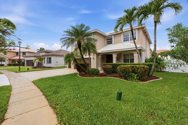 648 SW 168th Terrace, Pembroke Pines, FL 33027
