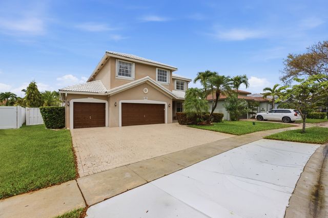 648 SW 168th Terrace, Pembroke Pines, FL 33027
