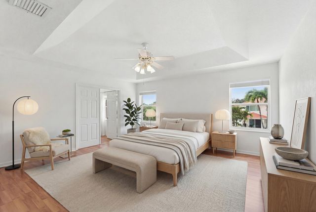 648 SW 168th Terrace, Pembroke Pines, FL 33027