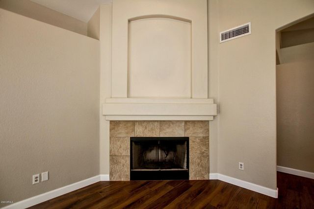 15810 S 28th Place, Phoenix, AZ 85048