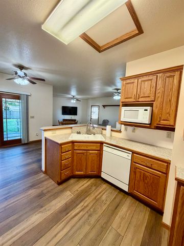 207 Miller Ave, Mulvane, KS 67110