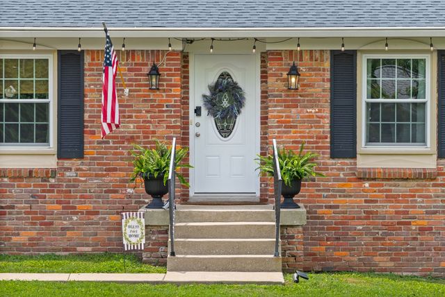 308 Ridgeland Dr, Clarksville, TN 37043