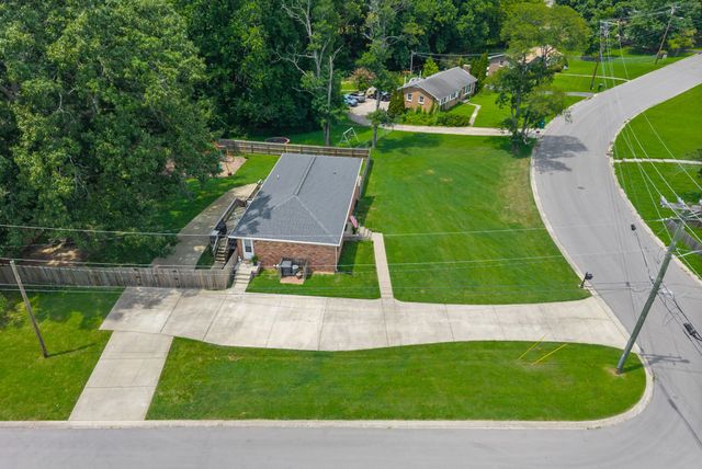 308 Ridgeland Dr, Clarksville, TN 37043