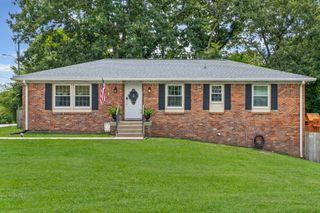 308 Ridgeland Dr, Clarksville, TN 37043