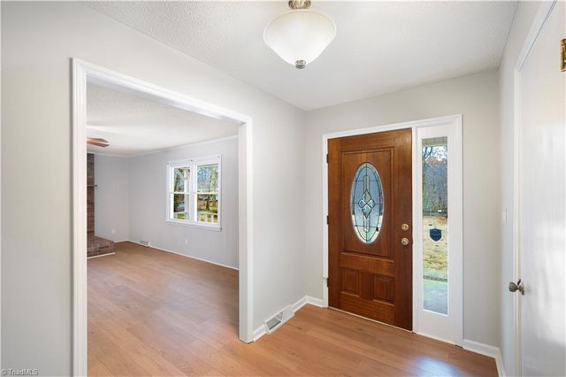 772 Conestoga Trail, Winston-salem, NC 27101