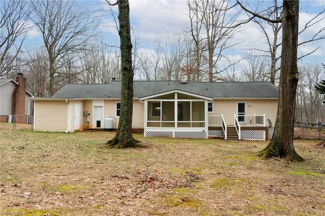 772 Conestoga Trail, Winston-salem, NC 27101