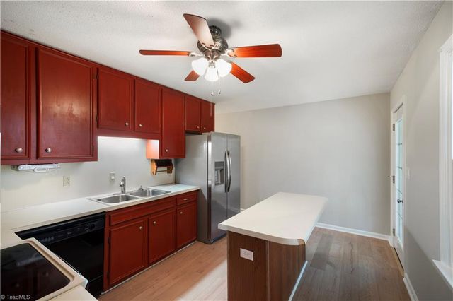 772 Conestoga Trail, Winston-salem, NC 27101