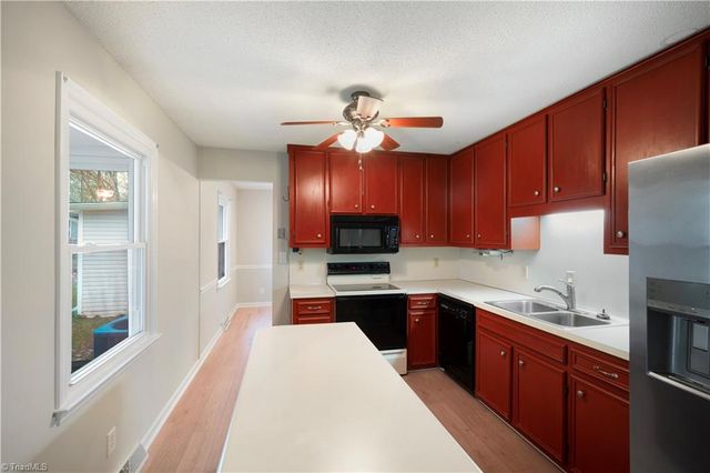 772 Conestoga Trail, Winston-salem, NC 27101