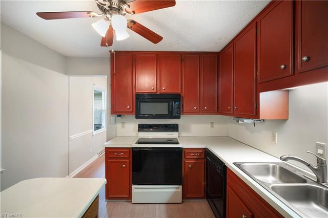 772 Conestoga Trail, Winston-salem, NC 27101