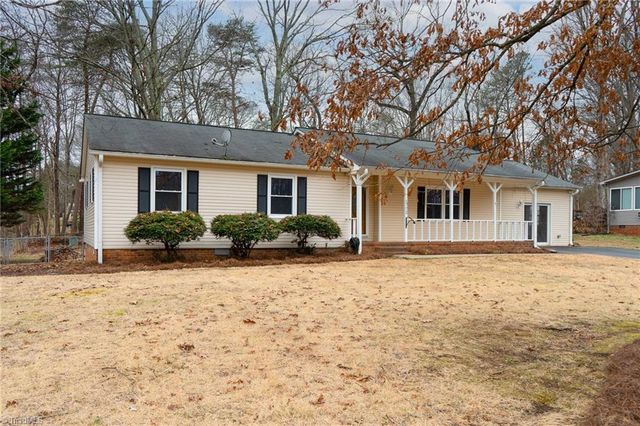 772 Conestoga Trail, Winston-salem, NC 27101