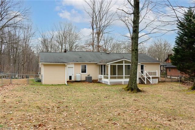 772 Conestoga Trail, Winston-salem, NC 27101