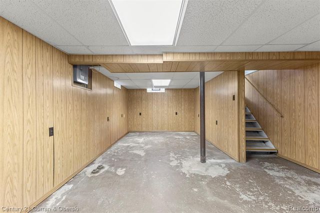 9616 Colwell Avenue, Allen Park, MI 48101