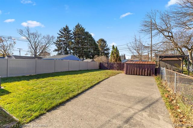 9616 Colwell Avenue, Allen Park, MI 48101