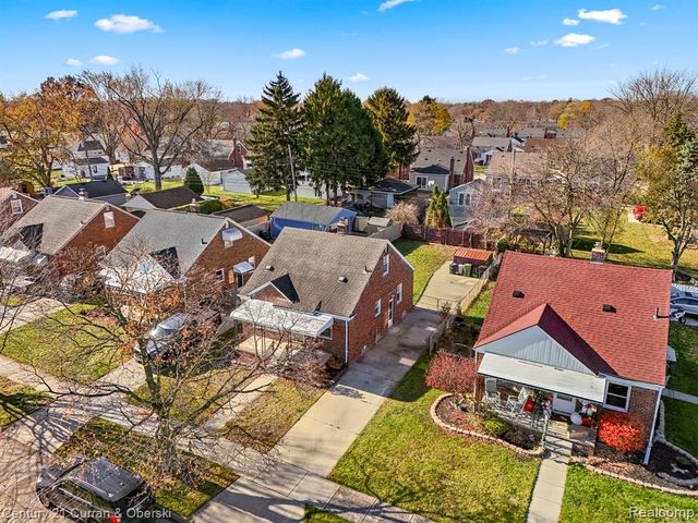 9616 Colwell Avenue, Allen Park, MI 48101