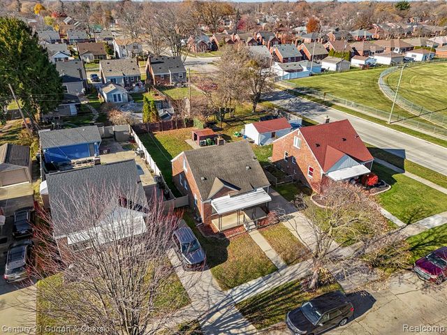 9616 Colwell Avenue, Allen Park, MI 48101