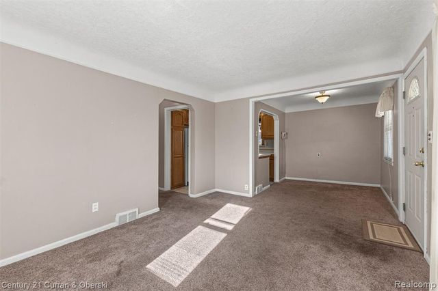 9616 Colwell Avenue, Allen Park, MI 48101