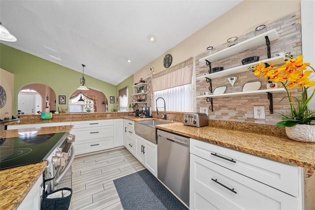 16404 COOPERS HAWK AVENUE, Clermont, FL 34714