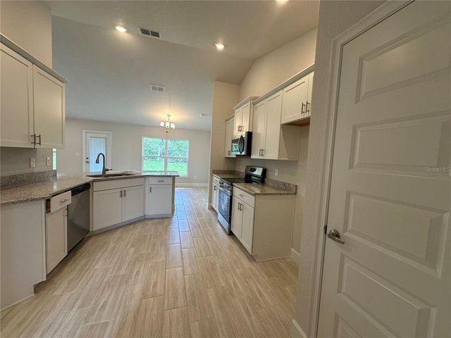 10927 SW 41ST AVENUE, Ocala, FL 34476