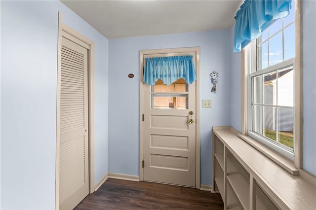 208 Center Ave, Mcdonald, PA 15057