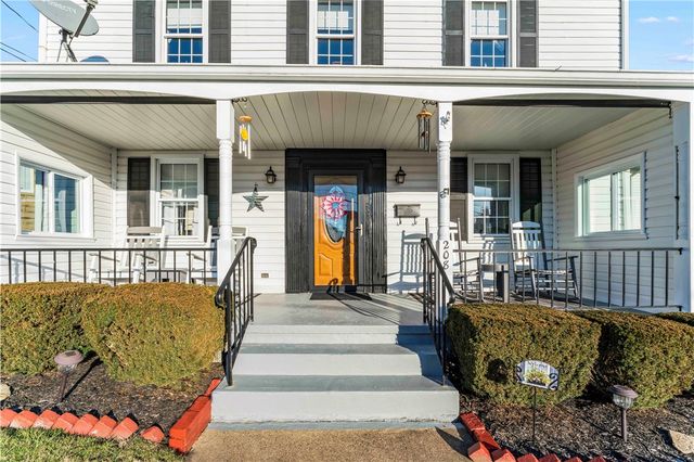 208 Center Ave, Mcdonald, PA 15057