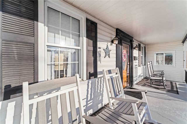 208 Center Ave, Mcdonald, PA 15057