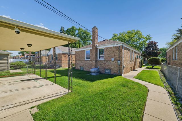 204 Bohland Avenue, Bellwood, IL 60104