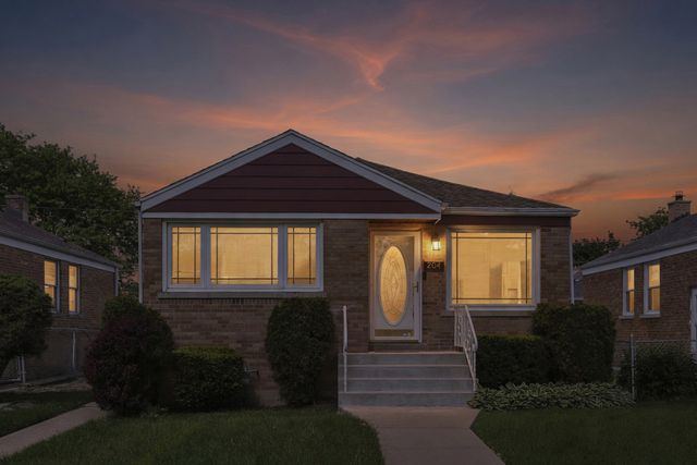 204 Bohland Avenue, Bellwood, IL 60104