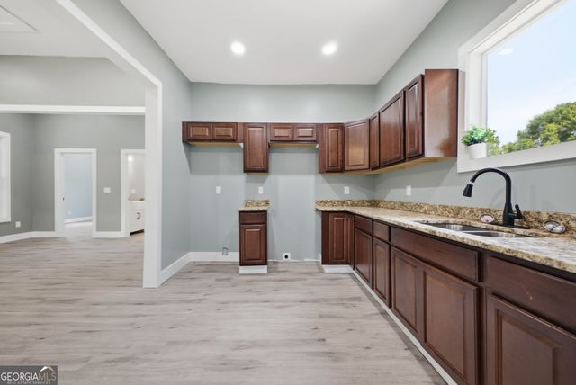 402 Evergreen Street SW, Rome, GA 30161