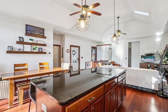 2727 S Superior STREET, Milwaukee, WI 53207