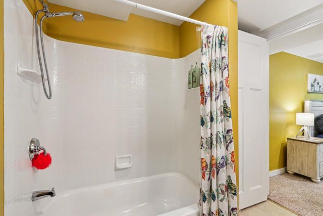 2727 S Superior STREET, Milwaukee, WI 53207