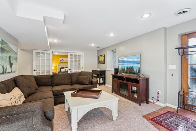 2727 S Superior STREET, Milwaukee, WI 53207