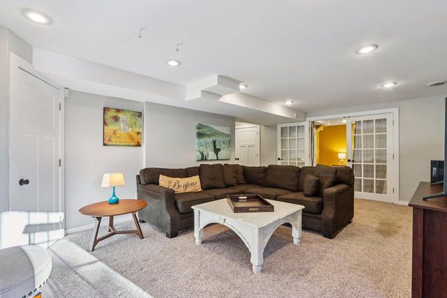 2727 S Superior STREET, Milwaukee, WI 53207