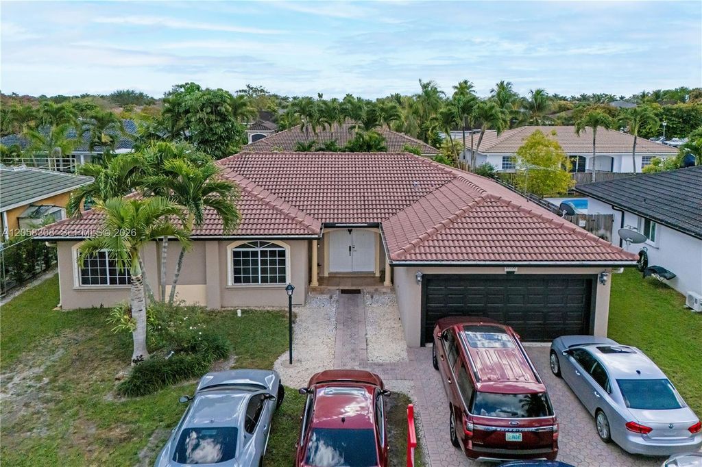 15330 SW 170th Ter, Miami, FL 33187