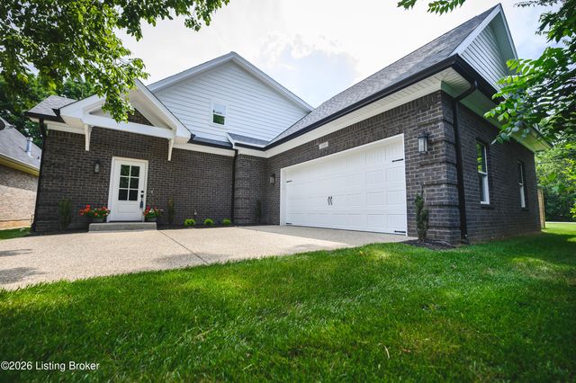 1100 Silvercrest Ln, Louisville, KY 40223