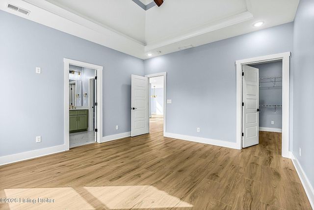 1100 Silvercrest Ln, Louisville, KY 40223