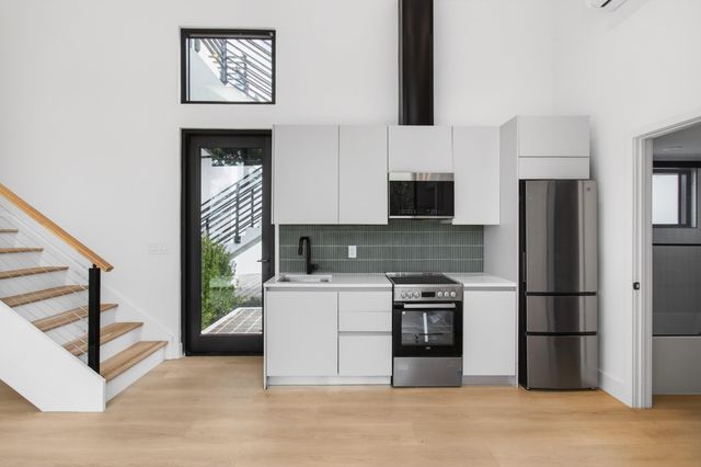 521 3rd Avenue N, Lake Worth Beach, FL 33460