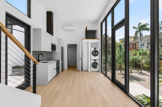 521 3rd Avenue N, Lake Worth Beach, FL 33460