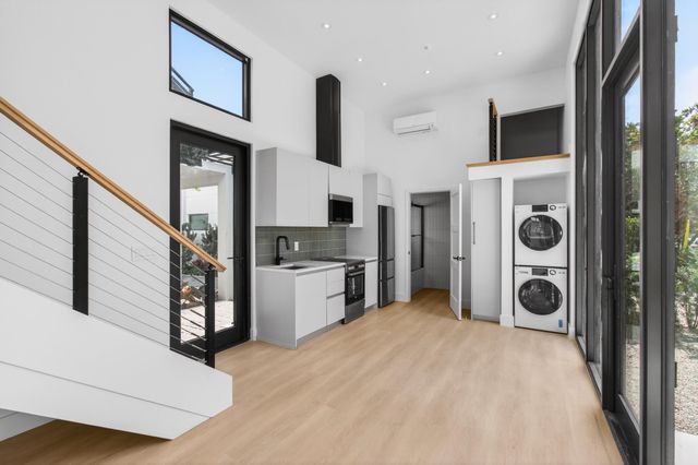 521 3rd Avenue N, Lake Worth Beach, FL 33460