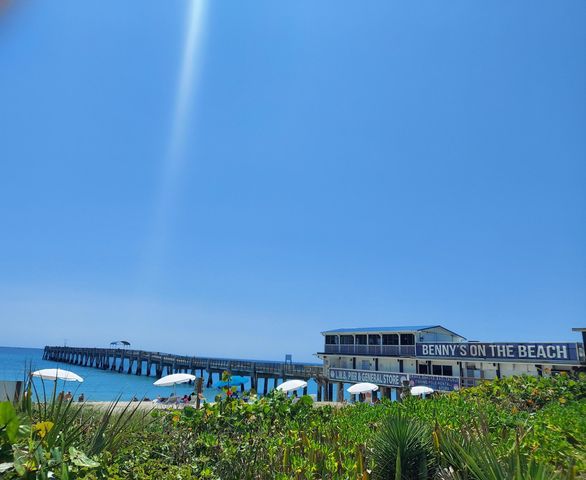 521 3rd Avenue N, Lake Worth Beach, FL 33460