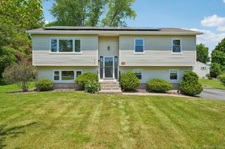 11 Hunter Street, Highland Mills, NY 10930